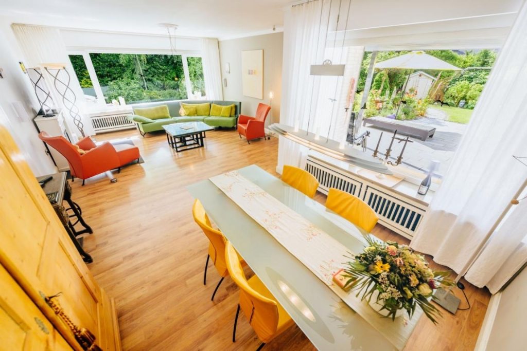 Immobilienangebot - BI-Sennestadt - Alle - Bungalow mit Einliegerwohnung am Park