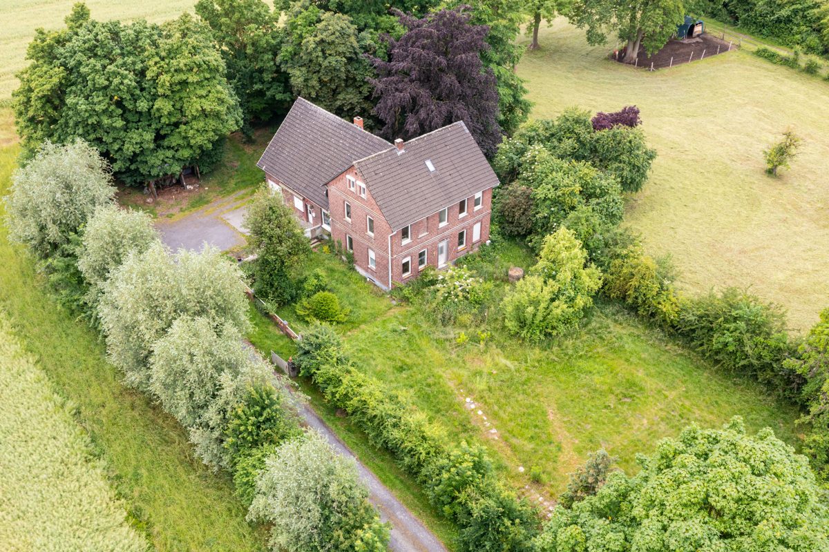 Immobilienangebot - Ennigerloh - Alle - Ehemalige Hofstelle mit großem Grundstück – Ideal für Ihre individuelle Gestaltung