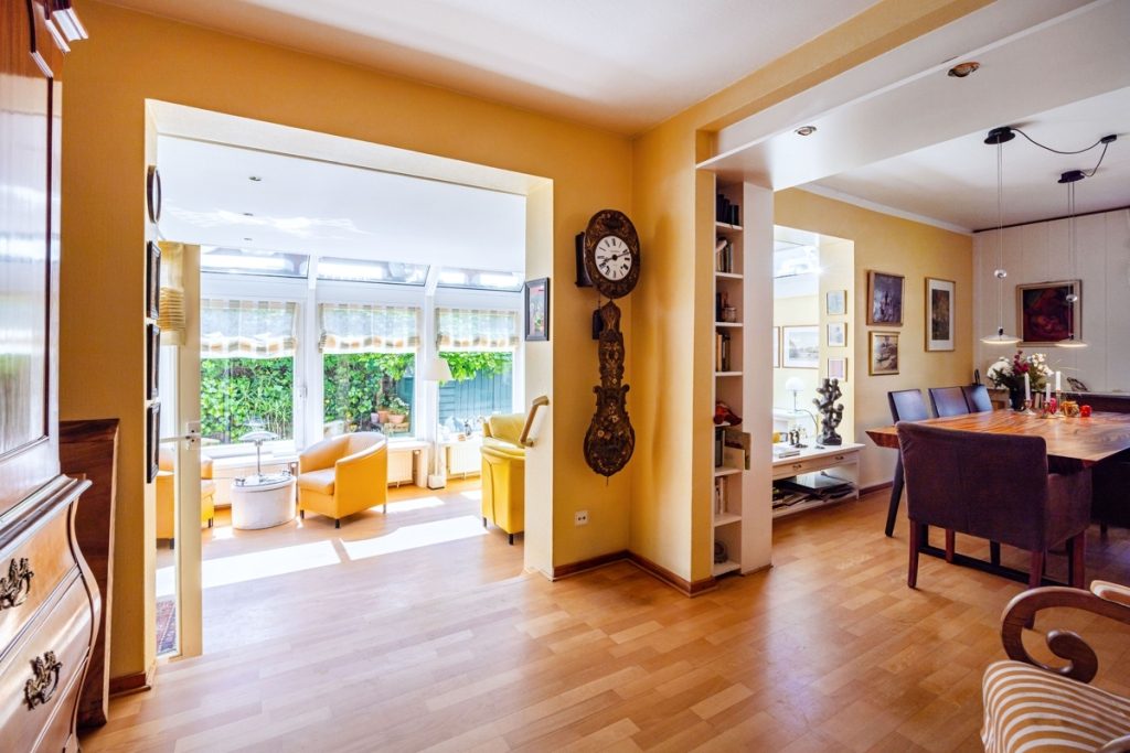 Immobilienangebot - Bielefeld-Brackwede - Alle - Charmant, gemütlich, besonders – ein Haus mit Charakter
