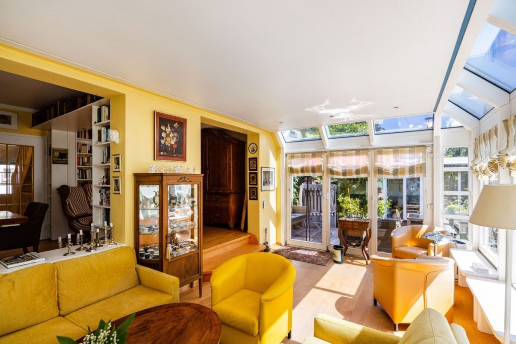 Immobilienangebot - Bielefeld-Brackwede - Alle - Charmant, gemütlich, besonders – ein Haus mit Charakter