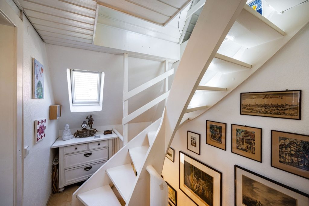 Immobilienangebot - Bielefeld-Brackwede - Alle - Charmant, gemütlich, besonders – ein Haus mit Charakter