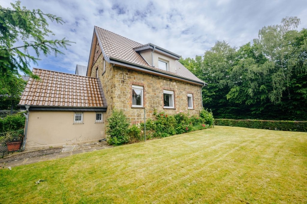 Immobilienangebot - Bad Salzuflen - Wüsten - Alle - Für eigene Wege! Charaktervolles Bruchsteinhaus im Außenbereich