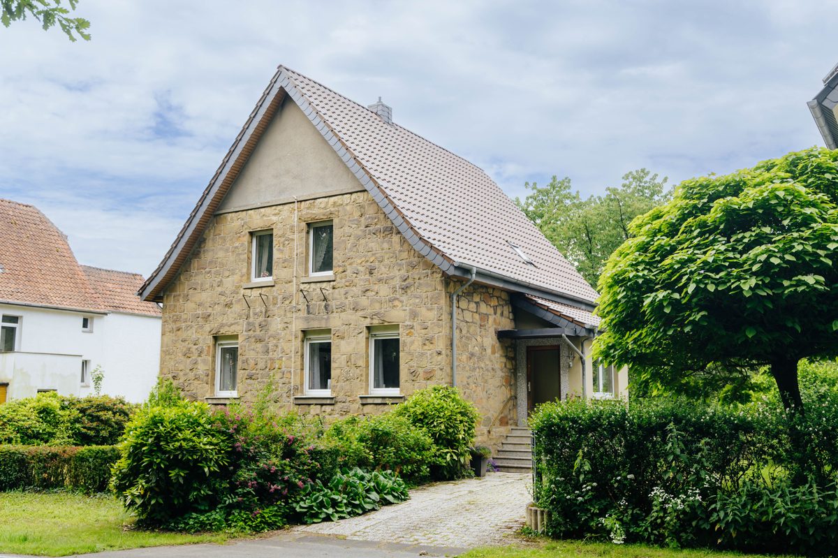 Immobilienangebot - Bad Salzuflen - Wüsten - Alle - Für eigene Wege! Charaktervolles Bruchsteinhaus im Außenbereich