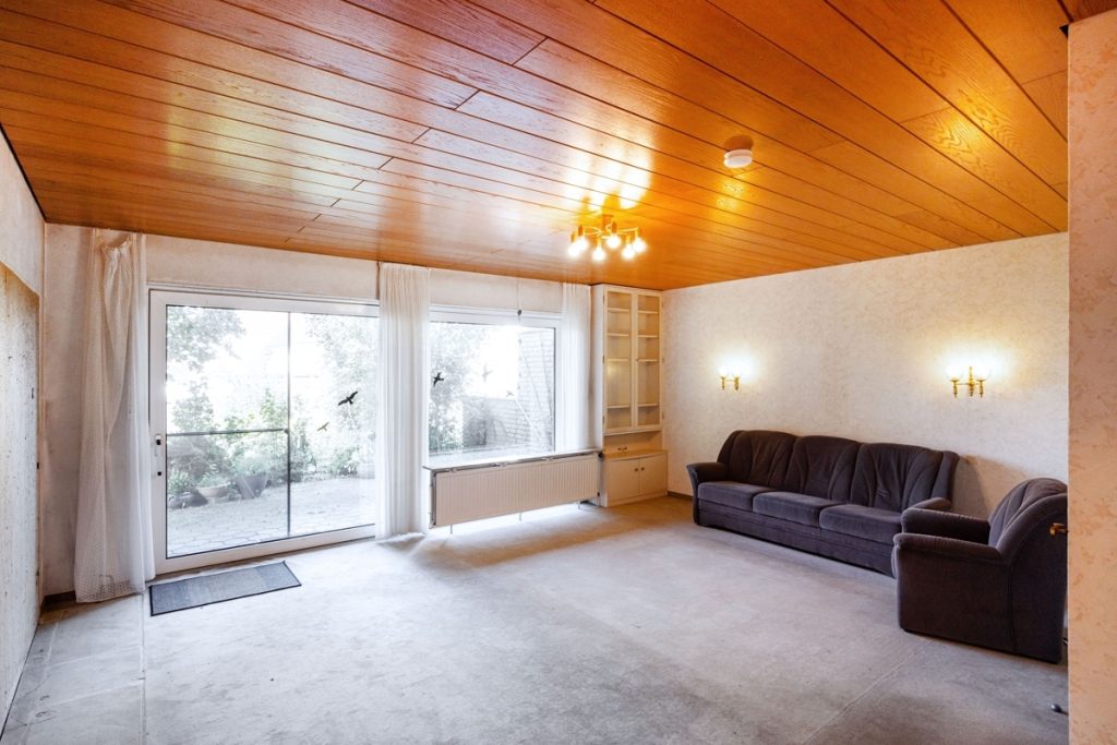 Immobilienangebot - Bielefeld - Alle - Reihenendhaus mit Potenzial – Solide Basis für die Familie