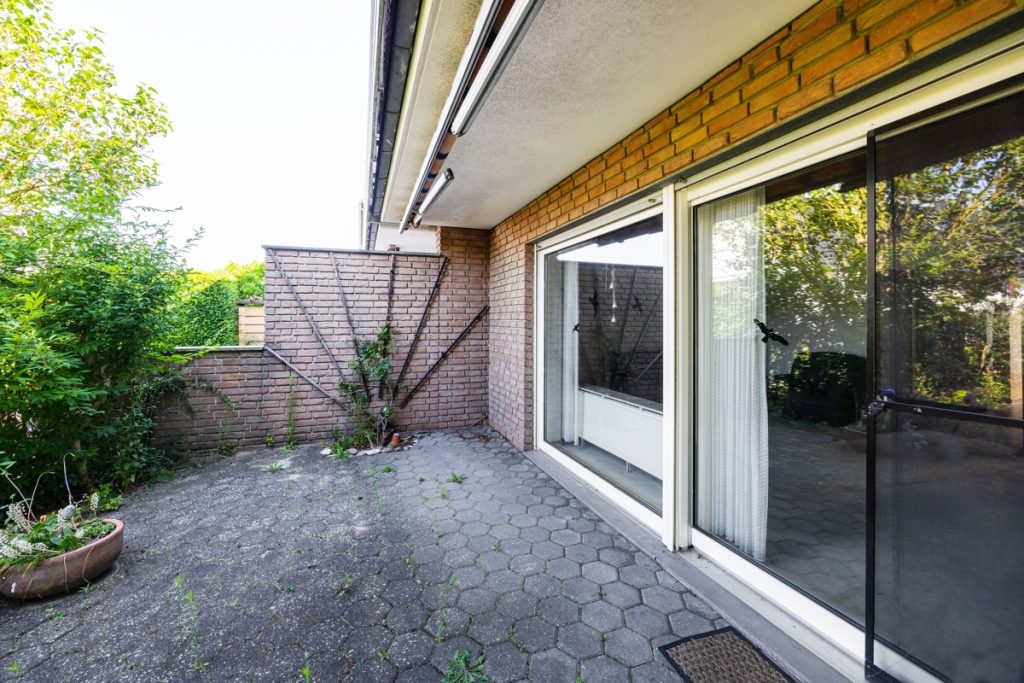 Immobilienangebot - Bielefeld - Alle - Reihenendhaus mit Potenzial – Solide Basis für die Familie