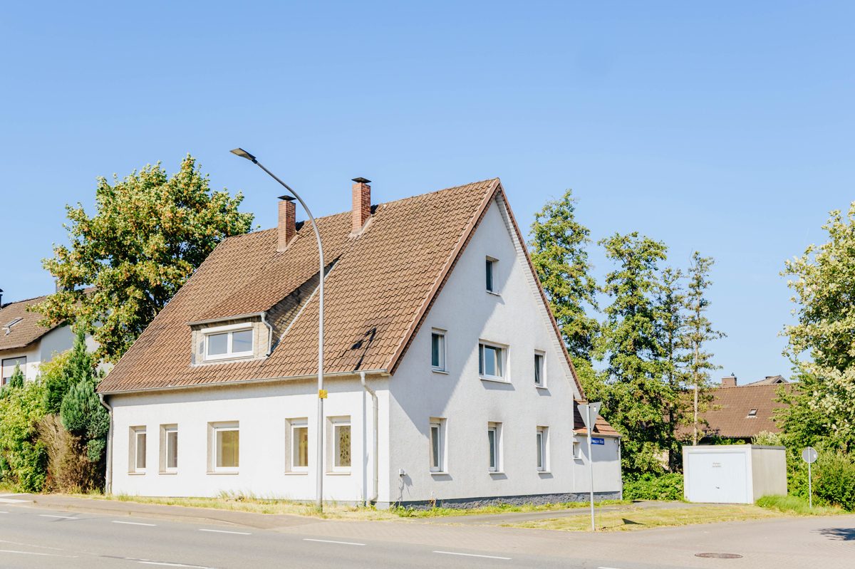 Immobilienangebot - Leopoldshöhe / Asemissen - Alle - Zwei Wohneinheiten, viele Chancen – attraktive Immobilie mit Entwicklungspotenzial