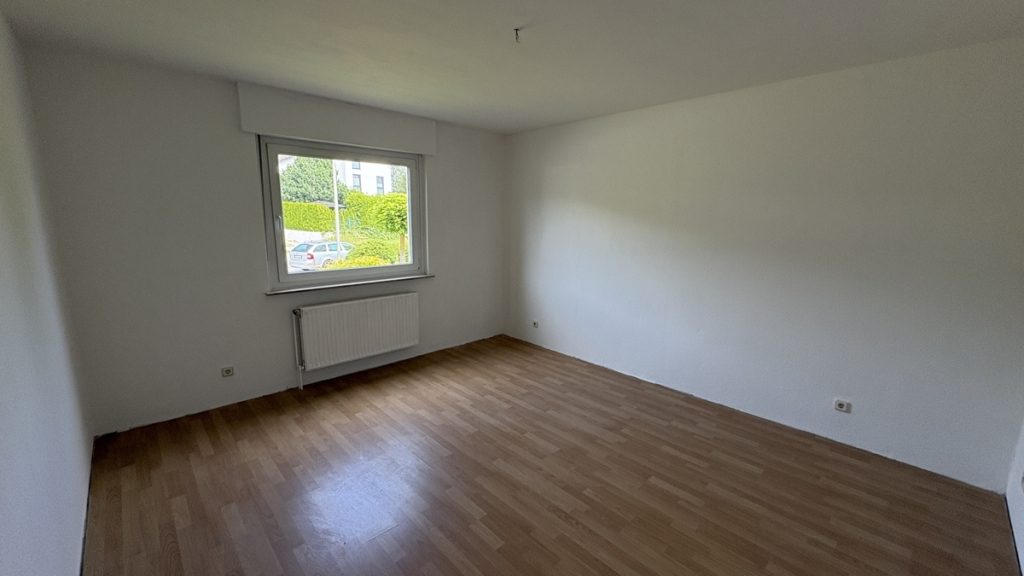 Immobilienangebot - Bielefeld / Brake - Alle - Hell, gepflegt und individuell - 2-Zi.-Mietwohnung in ruhiger Lage!