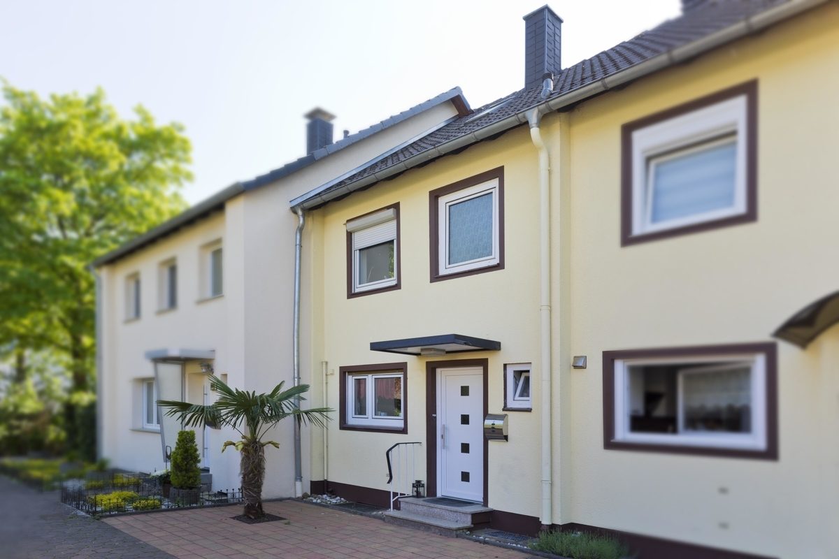 Ansicht Immobilienangebot - BI-Sennestadt - Alle - Größer als gedacht!
Reihenmittelhaus in familiengerechter Lage