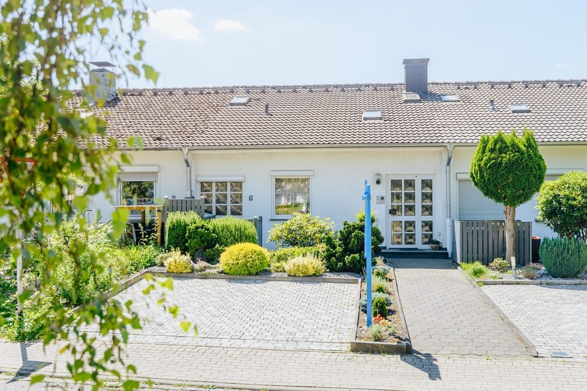Immobilienangebot - BI-Sennestadt - Alle - Zwischen Wald und Ortskern!
Charmantes Reihenmittelhaus