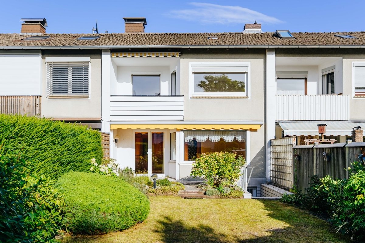 Immobilienangebot - BI-Sennestadt - Alle - Erstbesichtigung am 13.09. // 11-12 Uhr // Erftweg 24, 33689 Bielefeld