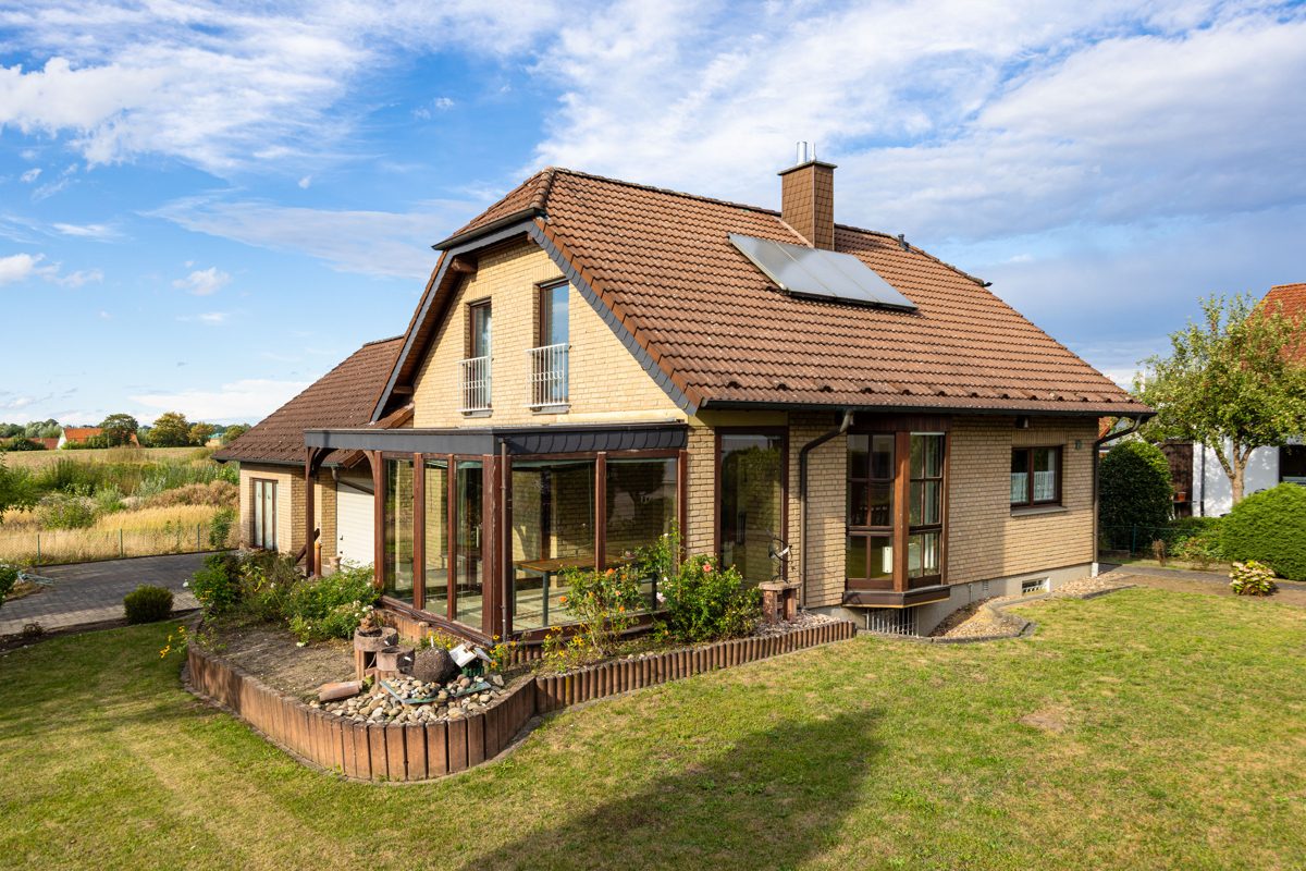 Immobilienangebot - BI - Altenhagen - Alle - Selbstständig? Seltene Gelegenheit - Wohnhaus mit Gewerbefläche