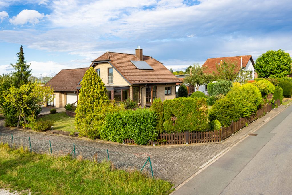 Immobilienangebot - BI - Altenhagen - Alle - Selbstständig? Seltene Gelegenheit - Wohnhaus mit Gewerbefläche