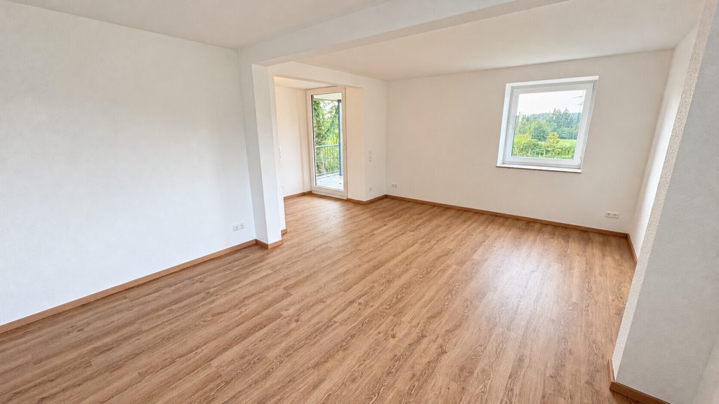 Immobilienangebot - Bielefeld / Senne - Alle - Erstbezug nach Kernsanierung - energetisch aktuell mit Balkon!