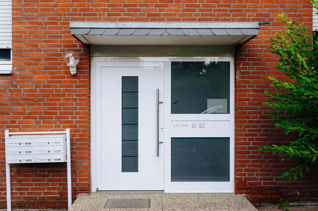 Immobilienangebot - Bielefeld / Senne - Alle - Einziehen oder neu vermieten!
