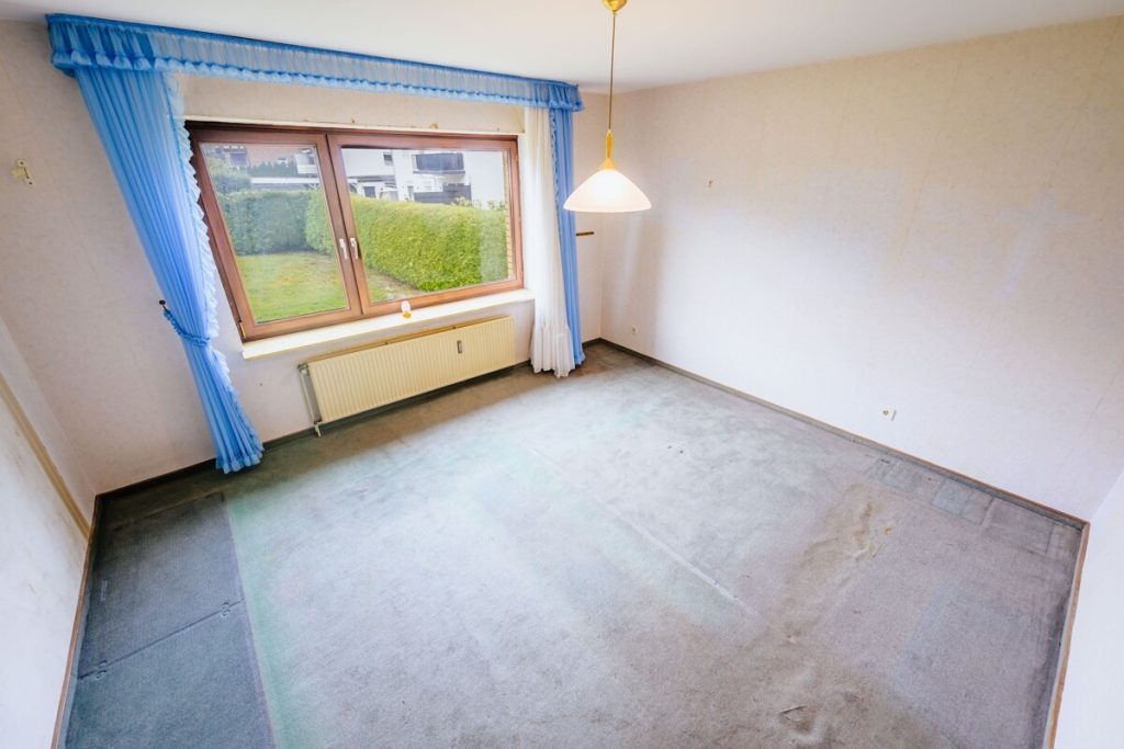 Immobilienangebot - Schloß Holte-Stukenbrock - Alle - Zwei Familien unter einem Dach mit nahezu gleichen Wohnbereichen