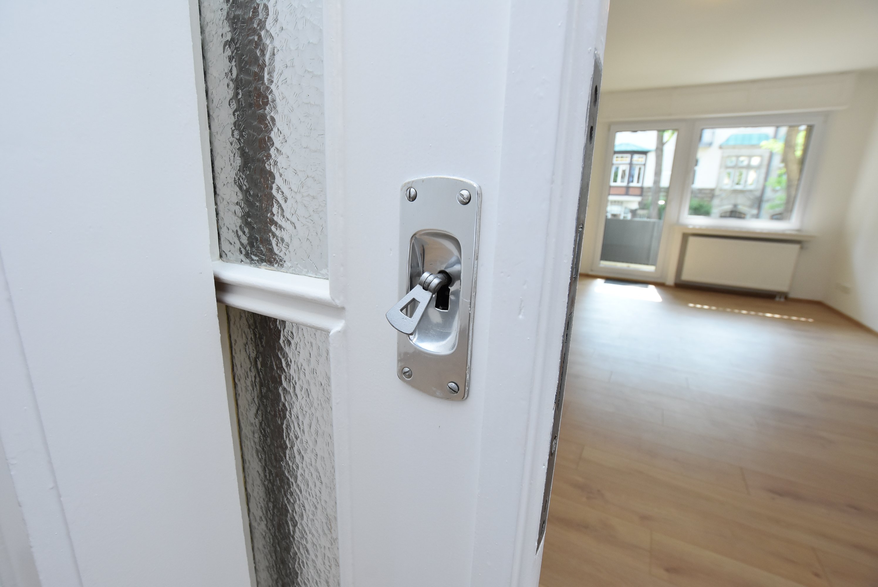 Kunze Immobilien e.K. - Immobilienangebot - Hannover - Erdgeschosswohnung - KUNZE: 3-Zimmer-Wohnung im Zoo mit Garten und Balkon