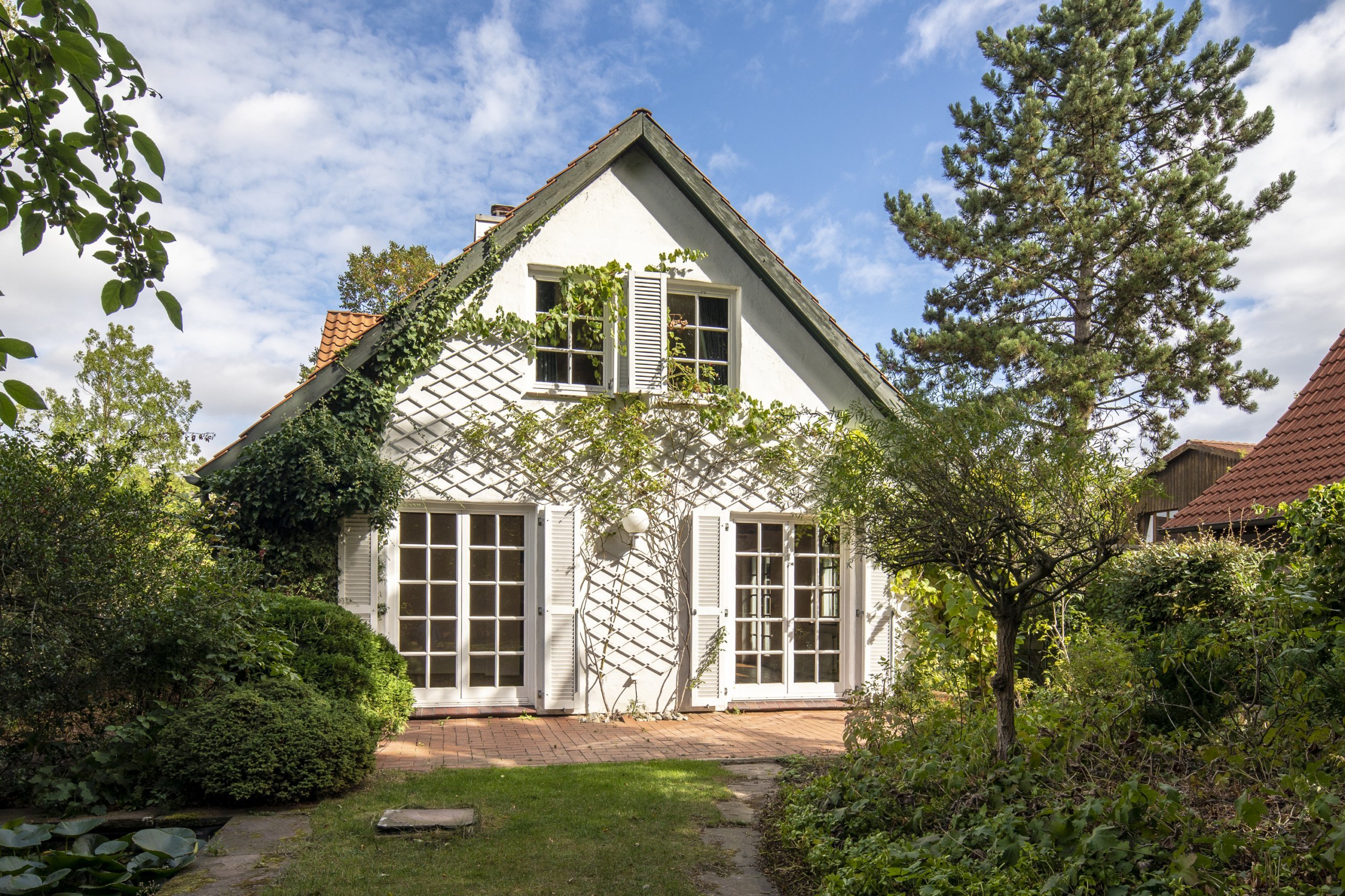 Kunze Immobilien e.K. - Immobilienangebot - 30559 Hannover - Anderten - Einfamilienhaus mit Einliegerwohnung - KUNZE: Einfamilienhaus mit Einliegerwohnung und großem Garten in Anderten