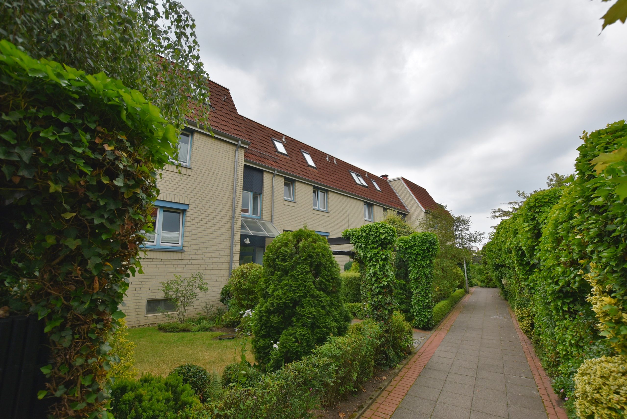 Kunze Immobilien e.K. - Immobilienangebot - 30559 Hannover - Kirchrode - Wohnungen - KUNZE: Provisionsfreie Kapitalanlage mit Terrasse und Gartennutzung in Kirchrode