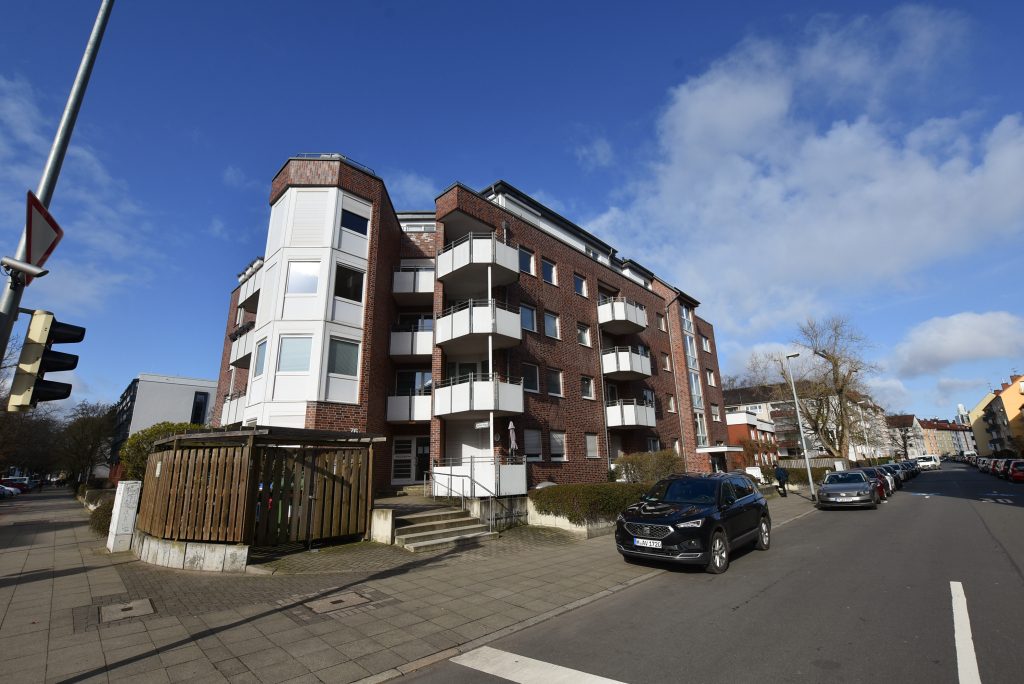Kunze Immobilien e.K. - Immobilienangebot - 30173 Hannover - Südstadt - Wohnungen - KUNZE: Mit Tiefgarage und Aufzug: Penthousewohnung nur 400 Meter vom Maschsee entfernt