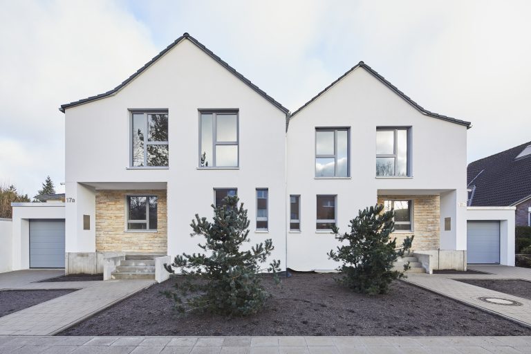 Kunze Immobilien e.K. - Immobilienangebot - 30539 Hannover - Bemerode - Doppelhaushälfte - KUNZE: Neuwertige Doppelhaushälfte mit Einbauküche und schönem Garten in Hannover-Bemerode