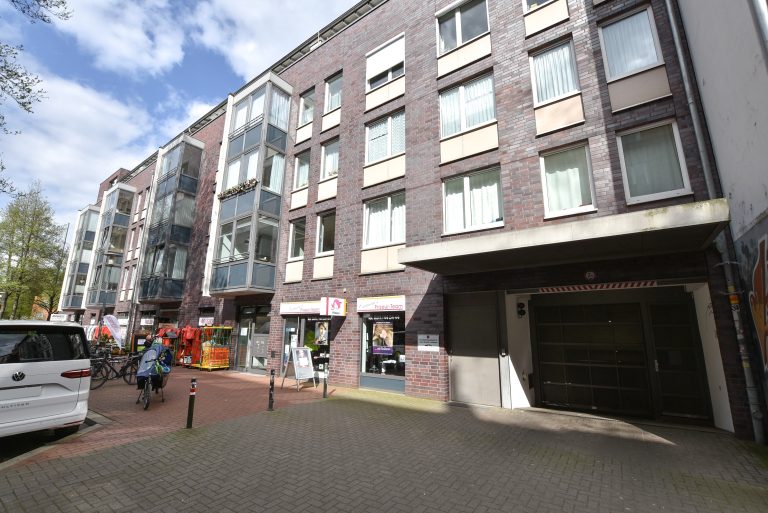 Kunze Immobilien e. K. - Immobilienangebot - 30449 Hannover - Linden Mitte - Wohnungen - KUNZE: möblierte Wohnung mit Tiefgaragenstellplatz im Zentrum von Linden