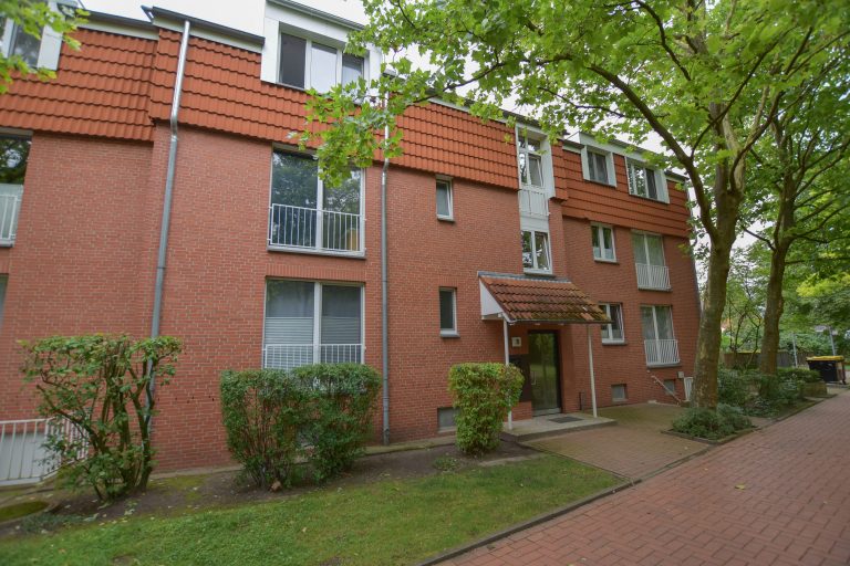 Kunze Immobilien e. K. - Immobilienangebot - 30539 Hannover - Bemerode - Wohnungen - KUNZE: Dachgeschosswohnung mit Balkon und Stellplatz in Hannover-Bemerode