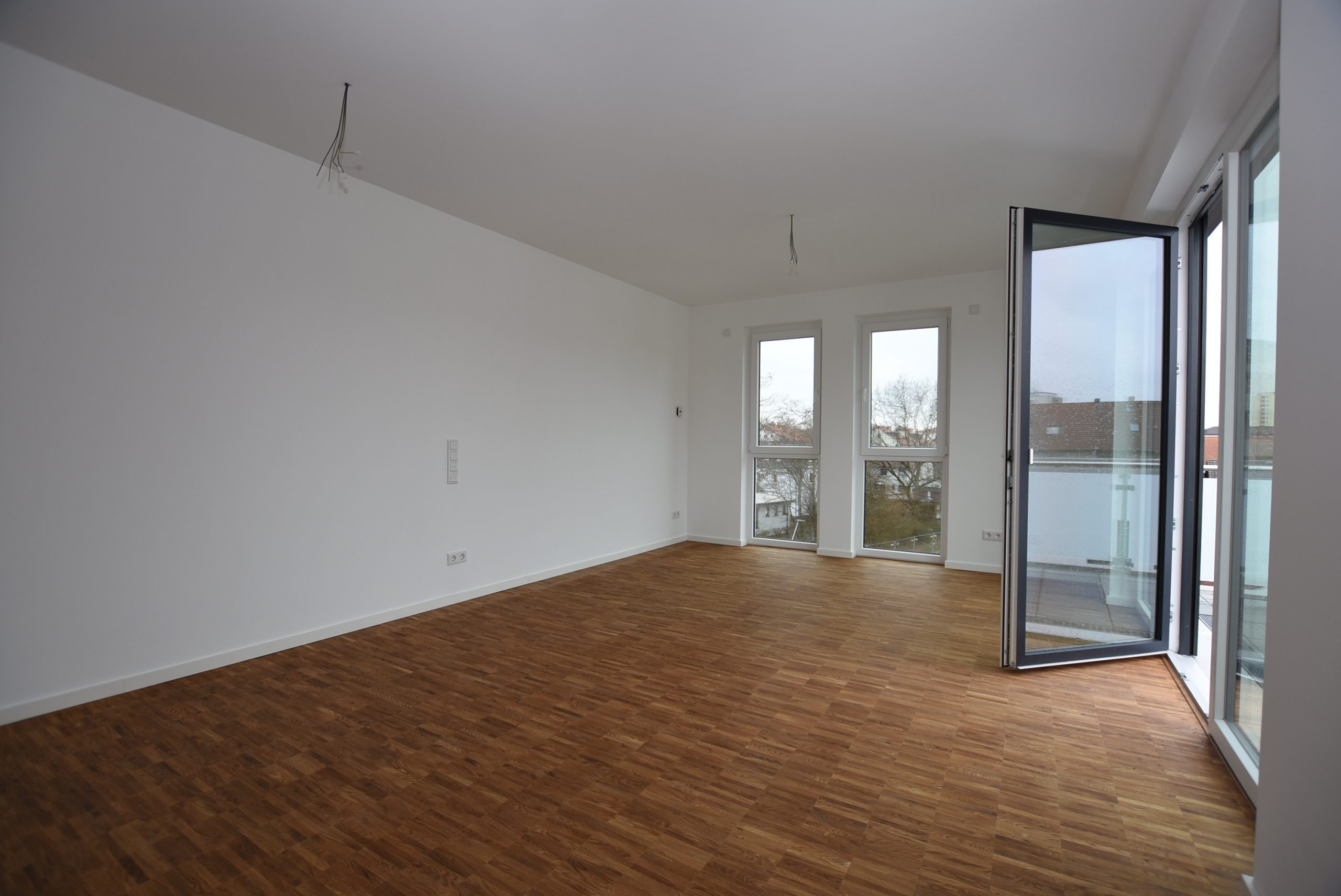 Kunze Immobilien e. K. - Immobilienangebot - 30851 Langenhagen - Langenhagen - Etagenwohnung - KUNZE: Erstbezug in Neubauanlage mit Südwest-Balkon und Zipscreens