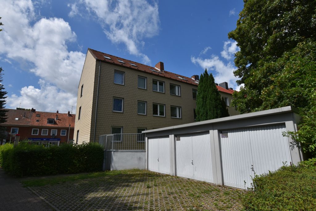 000KurzRückansicht Kunze Immobilien e. K. - Immobilienangebot - 30459 Hannover - Ricklingen - Anlage-/Investmentobjekte - KUNZE: Gepflegtes Mehrfamilienhaus in Hannover Ricklingen