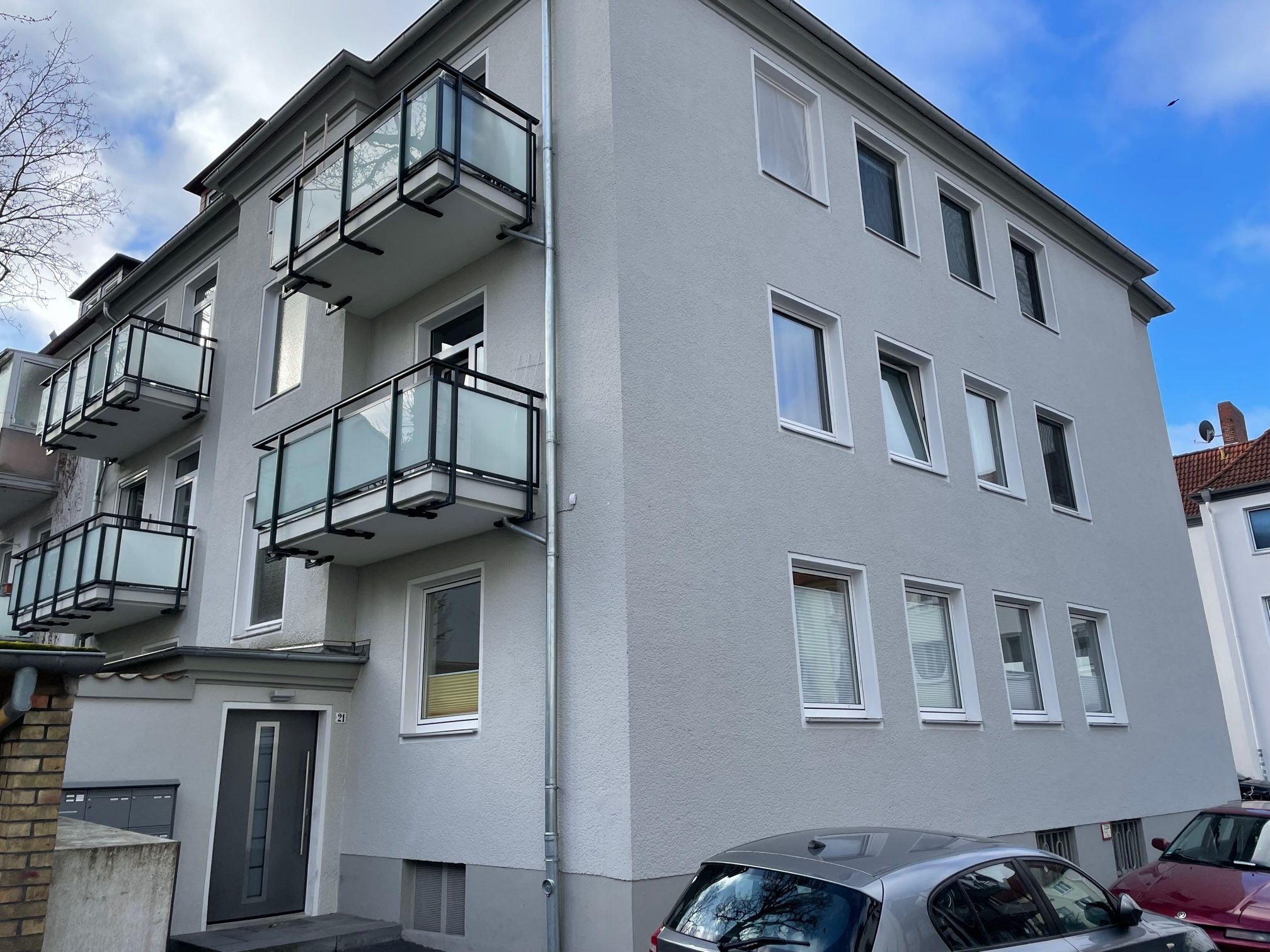 Kunze Immobilien e. K. - Immobilienangebot - 30171 Hannover - Südstadt - Etagenwohnung - KUNZE: 5 Zimmer-Wohnung mehreren Balkonen in der Südstadt!