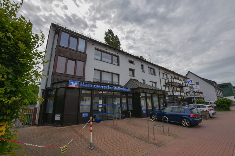 Kunze Immobilien e. K. - Immobilienangebot - 30952 Ronnenberg - Ronnenberg - Büro / Praxis / Ausstellungsräume - KUNZE: renovierte Büroräume im Zentrum in Ronnenberg-Empelde -Provisionsfrei-