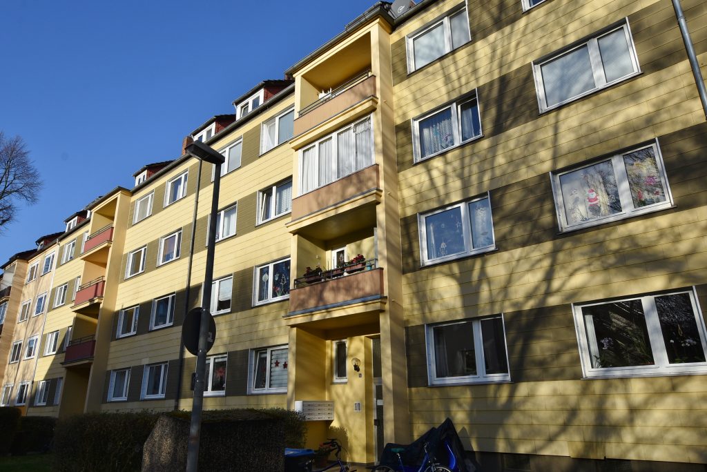 000KurzAußenansicht Kunze Immobilien e. K. - Immobilienangebot - 30459 Hannover - Ricklingen - Wohnungen - KUNZE: Provisionsfrei und vermietet: gepflegte Kapitalanlage mit guter Straßenbahnanbindung