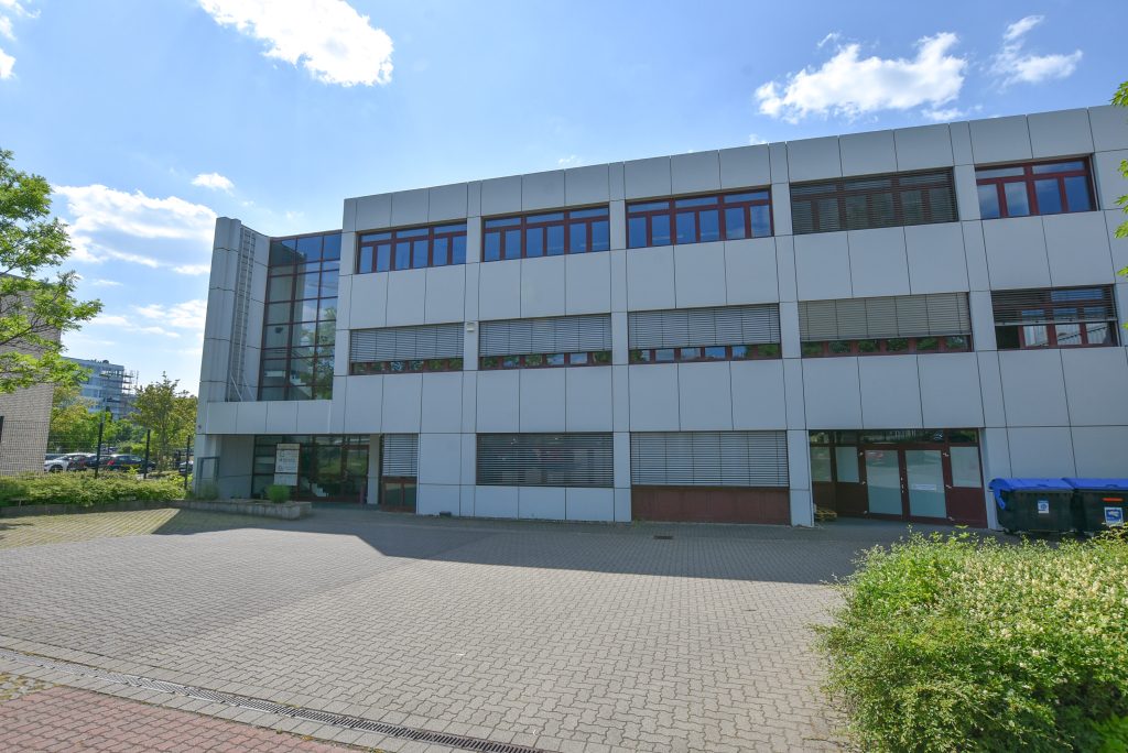 000KurzAußenansicht Kunze Immobilien e. K. - Immobilienangebot - 30539 Hannover - Bemerode - Büro - KUNZE: Großzügige Bürofläche am Messegelände in Hannover!