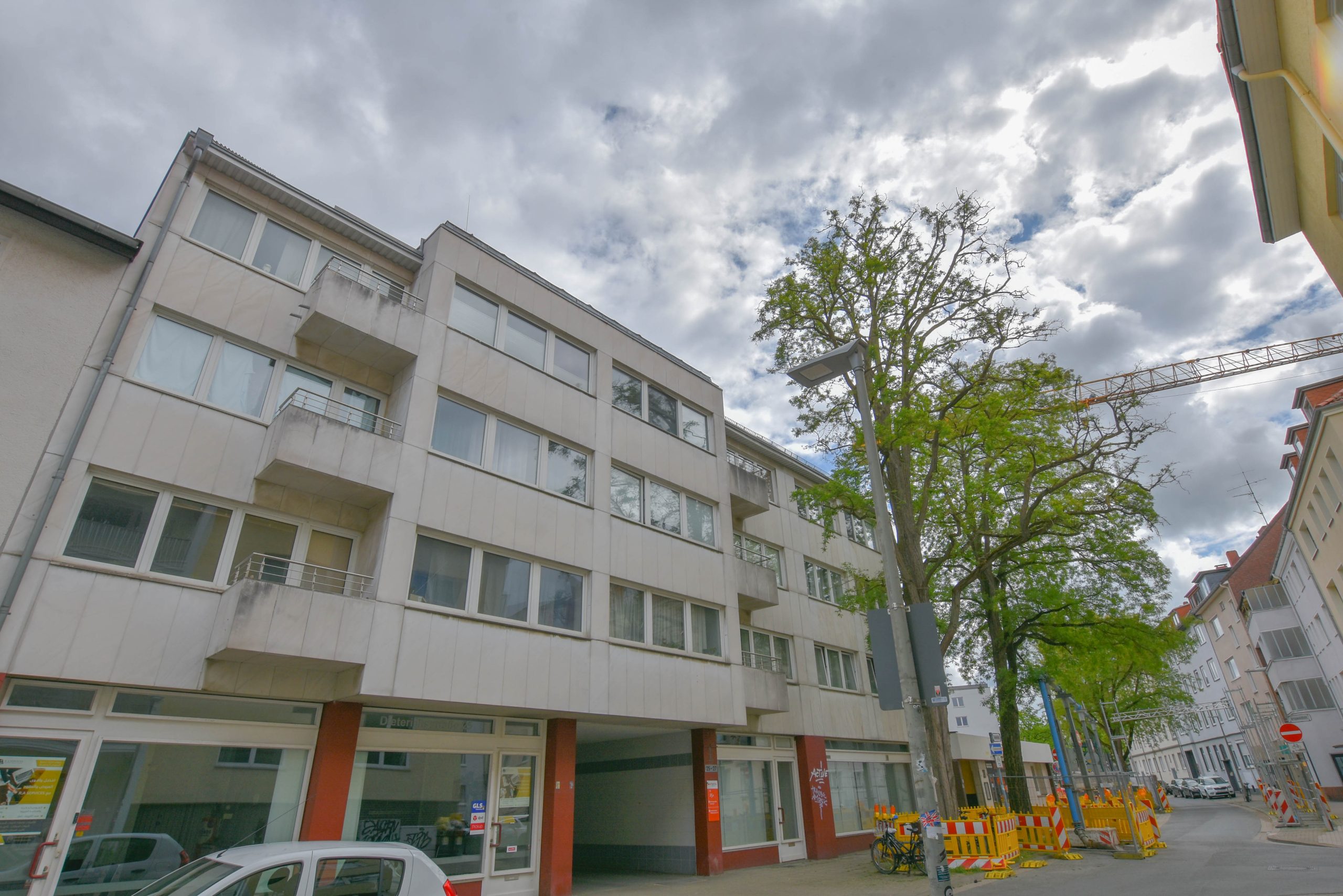Kunze Immobilien e. K. - Immobilienangebot - 30159 Hannover - Mitte - Wohnungen - KUNZE: vermietete Eigentumswohnung mit Stellplatz in Hannover-Mitte -Provisionsfrei-