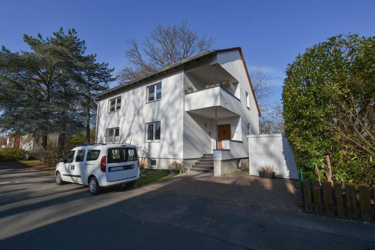 Kunze Immobilien e. K. - Immobilienangebot - 30419 Hannover - Vinnhorst - Einfamilienhaus - KUNZE: Provisionsfrei: energetisch saniertes Ein-Zweifamilienhaus inruhiger Lage in Vinnhorst