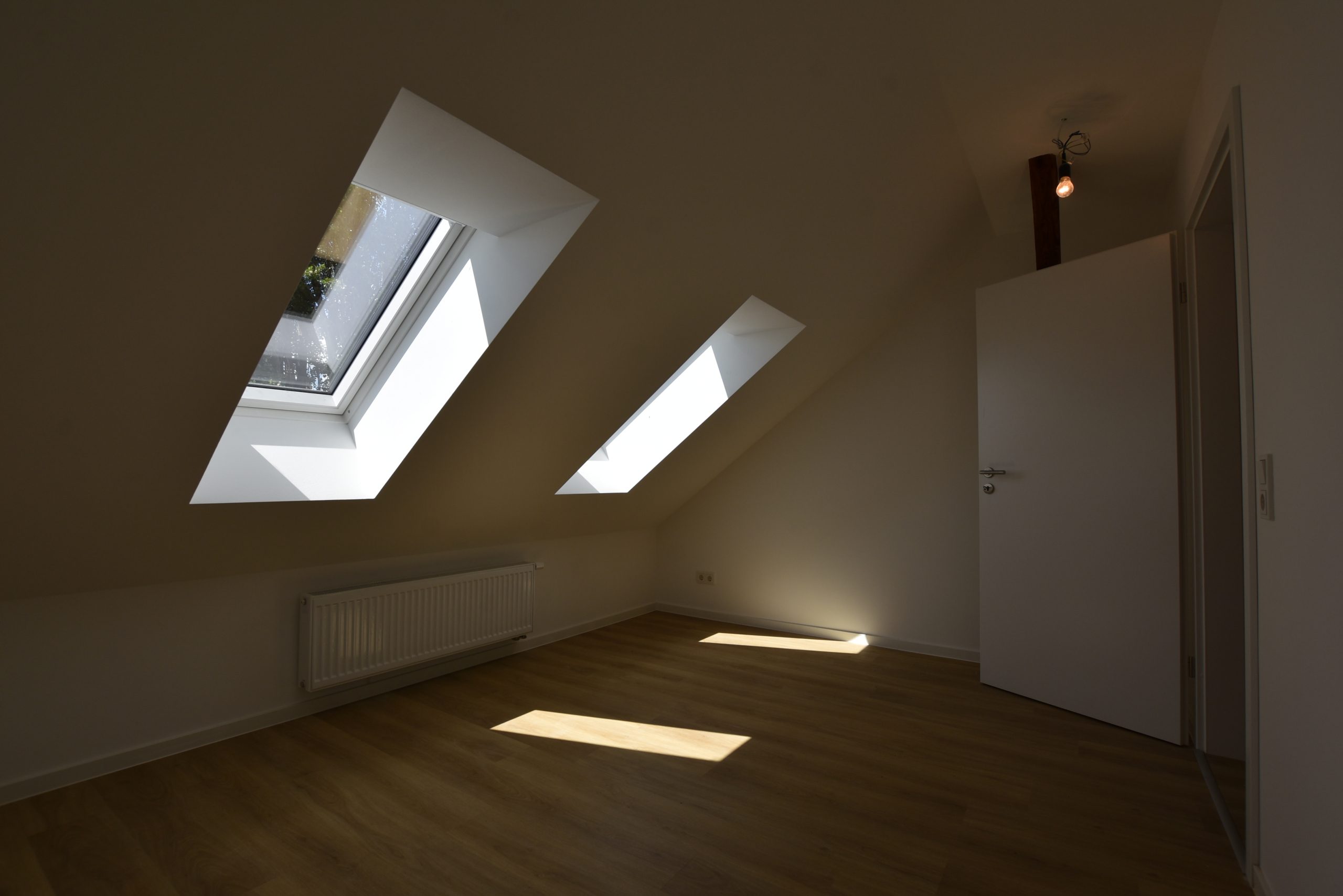 Kunze Immobilien e. K. - Immobilienangebot - 30159 Hannover - Südstadt - Wohnungen - KUNZE: 2-Zimmer Dachgeschosswohnung in der Südstadt von Hannover