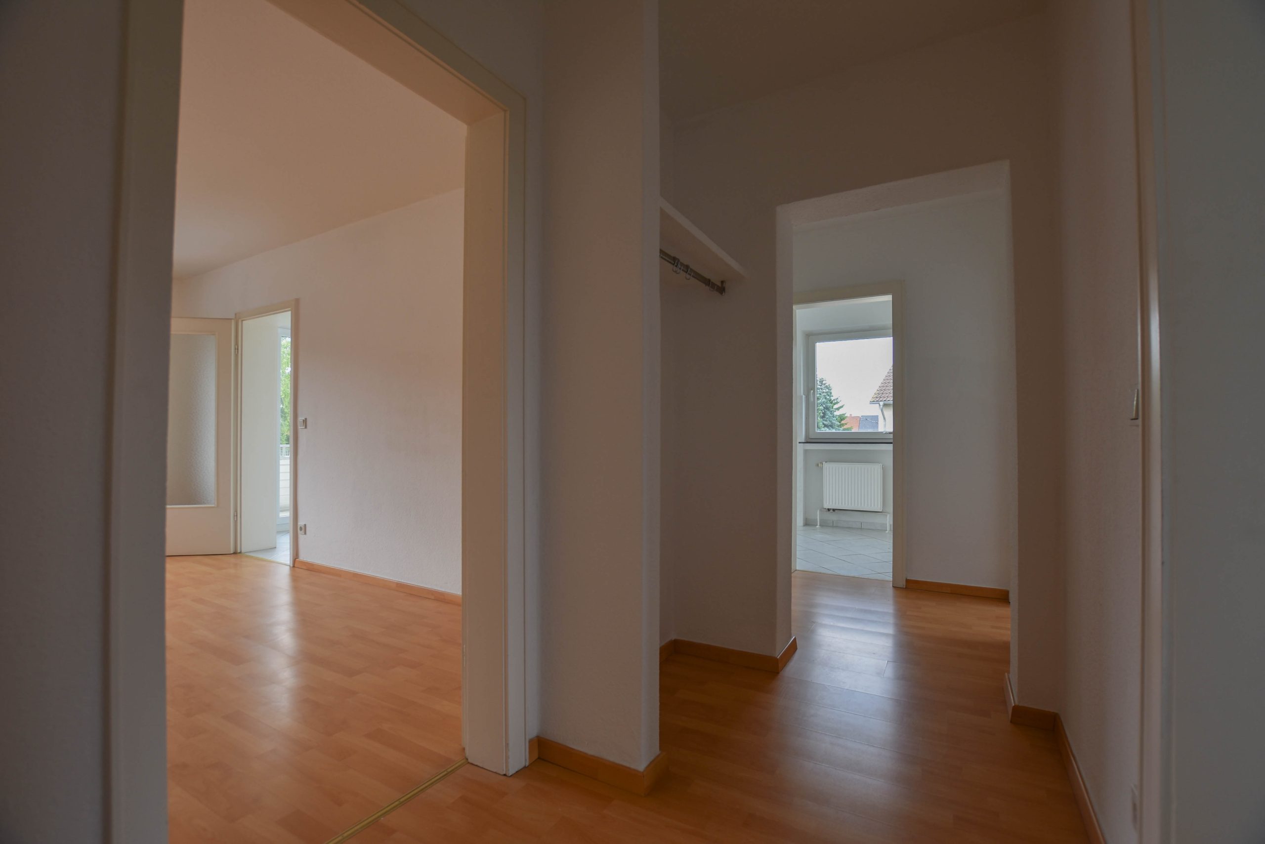 Kunze Immobilien e. K. - Immobilienangebot - 30952 Ronnenberg - Ronnenberg - Wohnungen - KUNZE: 3-Zimmer Wohnung mit Balkon in Ronnenberg