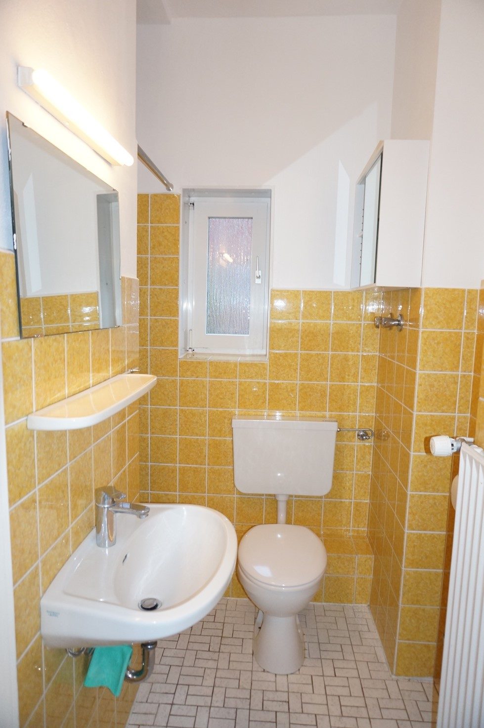 Kunze Immobilien e. K. - Immobilienangebot - 30453 Hannover - Limmer - Etagenwohnung - KUNZE: 1-Zimmer Wohnung mit Einbauküche in Limmer!