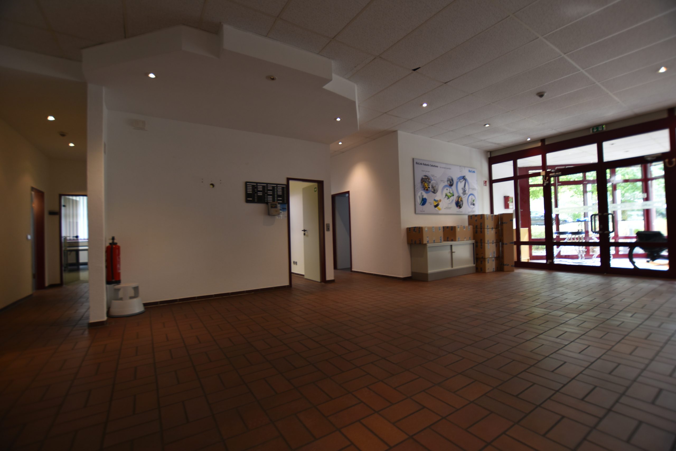 Kunze Immobilien e. K. - Immobilienangebot - 30539 Hannover - Bemerode - Büro - KUNZE: Attraktive Büroflächen mit großer Hallenlagerfläche in der Nähe des Messegeländes