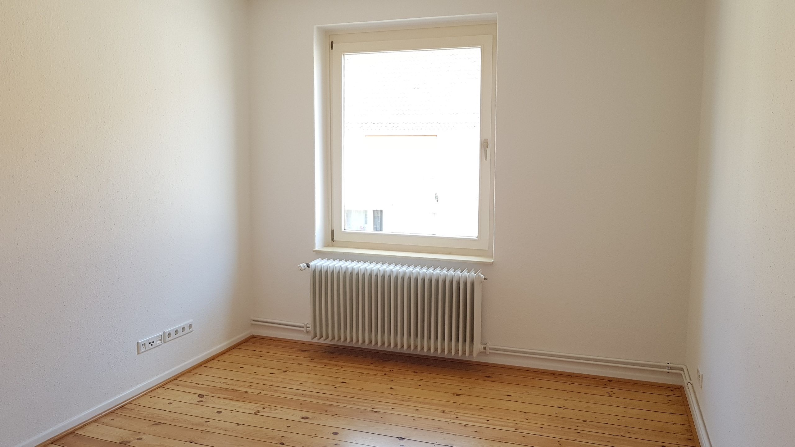 Kunze Immobilien e. K. - Immobilienangebot - 30419 Hannover - Stöcken - Etagenwohnung - KUNZE: 2-Zimmer-Wohnung in Stöcken!