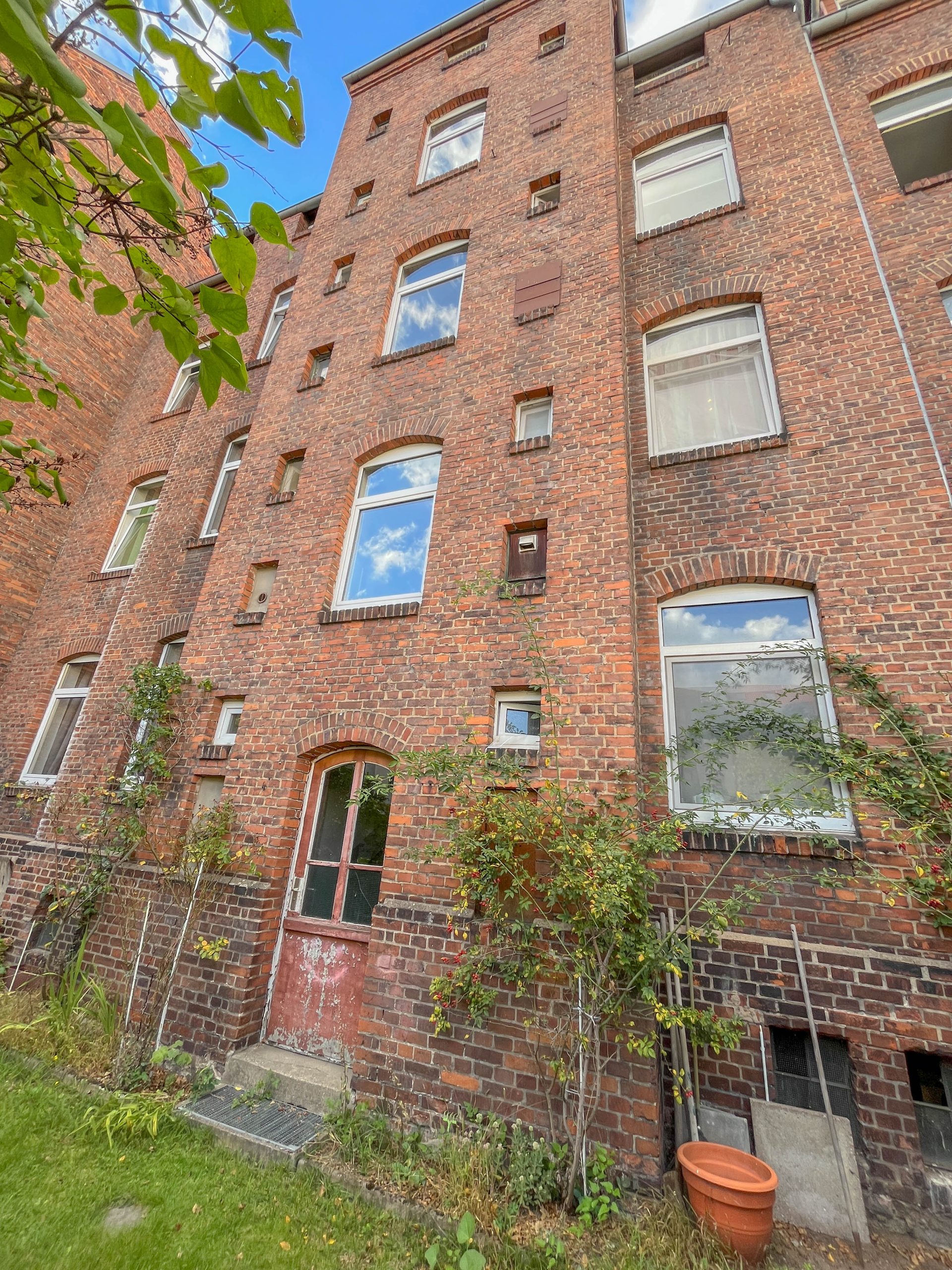 Kunze Immobilien e. K. - Immobilienangebot - 30625 Hannover - Kleefeld - Mehrfamilienhaus - KUNZE: Nach WEG aufgeteilt: 11 Einheiten in der Nähe vom Kantplatz in Hannover-Kleefeld