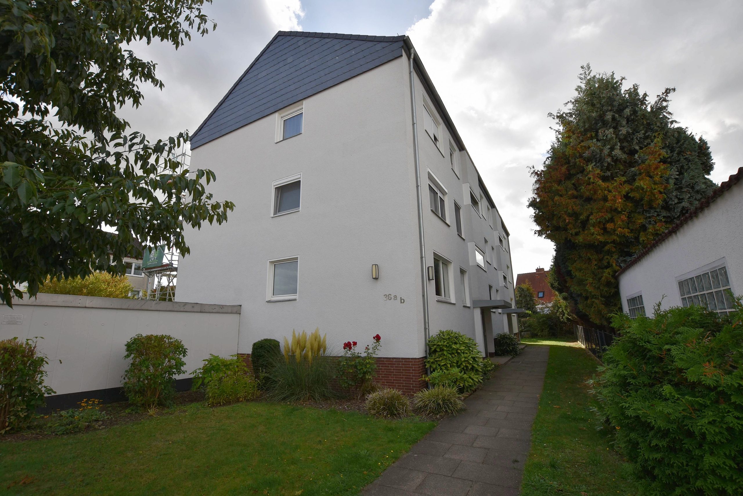 Kunze Immobilien e. K. - Immobilienangebot - 30952 Ronnenberg - Ronnenberg - Etagenwohnung - KUNZE: charmante vermietete 2-Zimmer Hochparterrewohnung in Ronnenberg