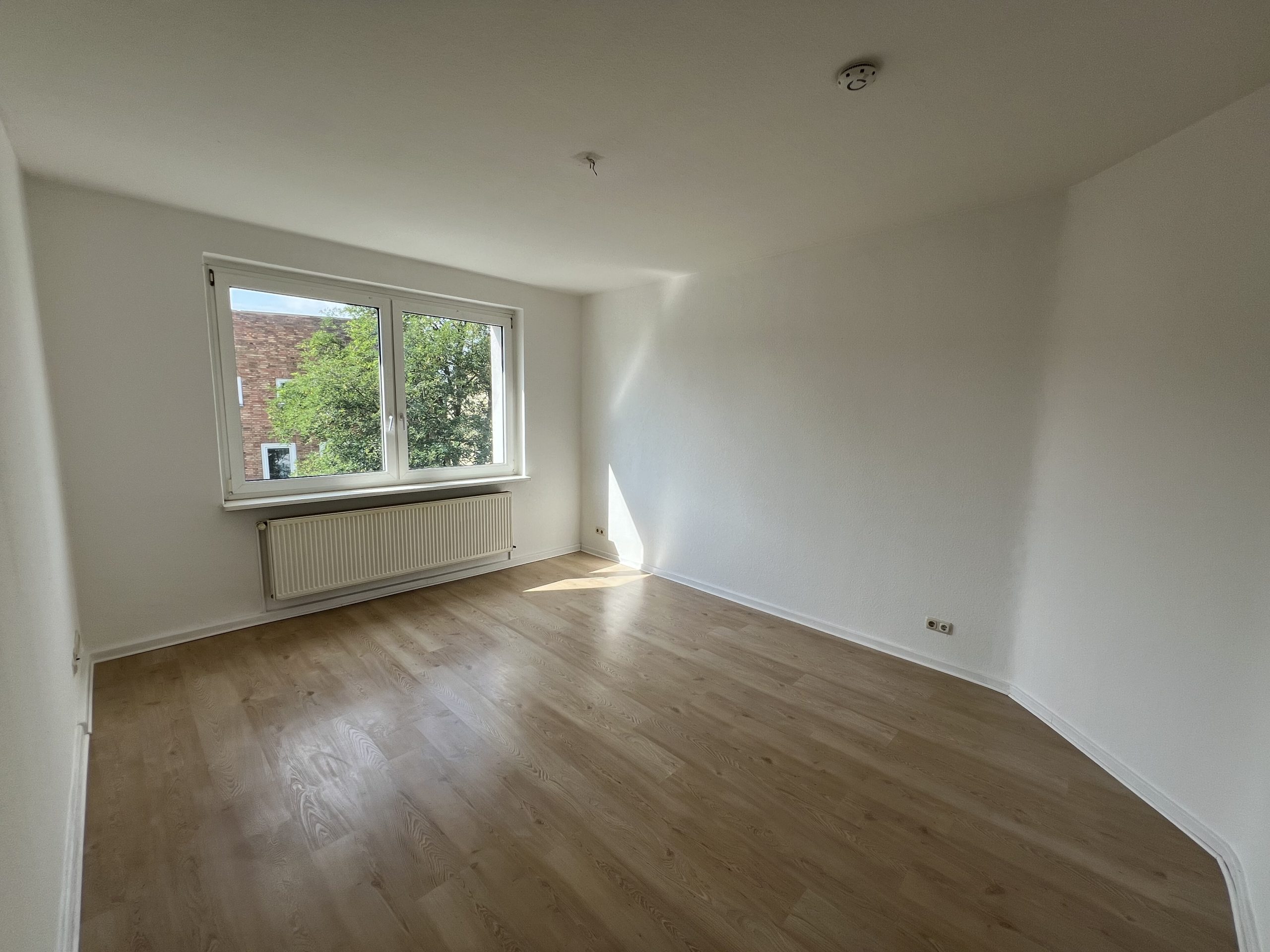 Kunze Immobilien e. K. - Immobilienangebot - 30161 Hannover - Oststadt - Etagenwohnung - KUNZE: 2-Zimmer Wohnung in der Oststadt!