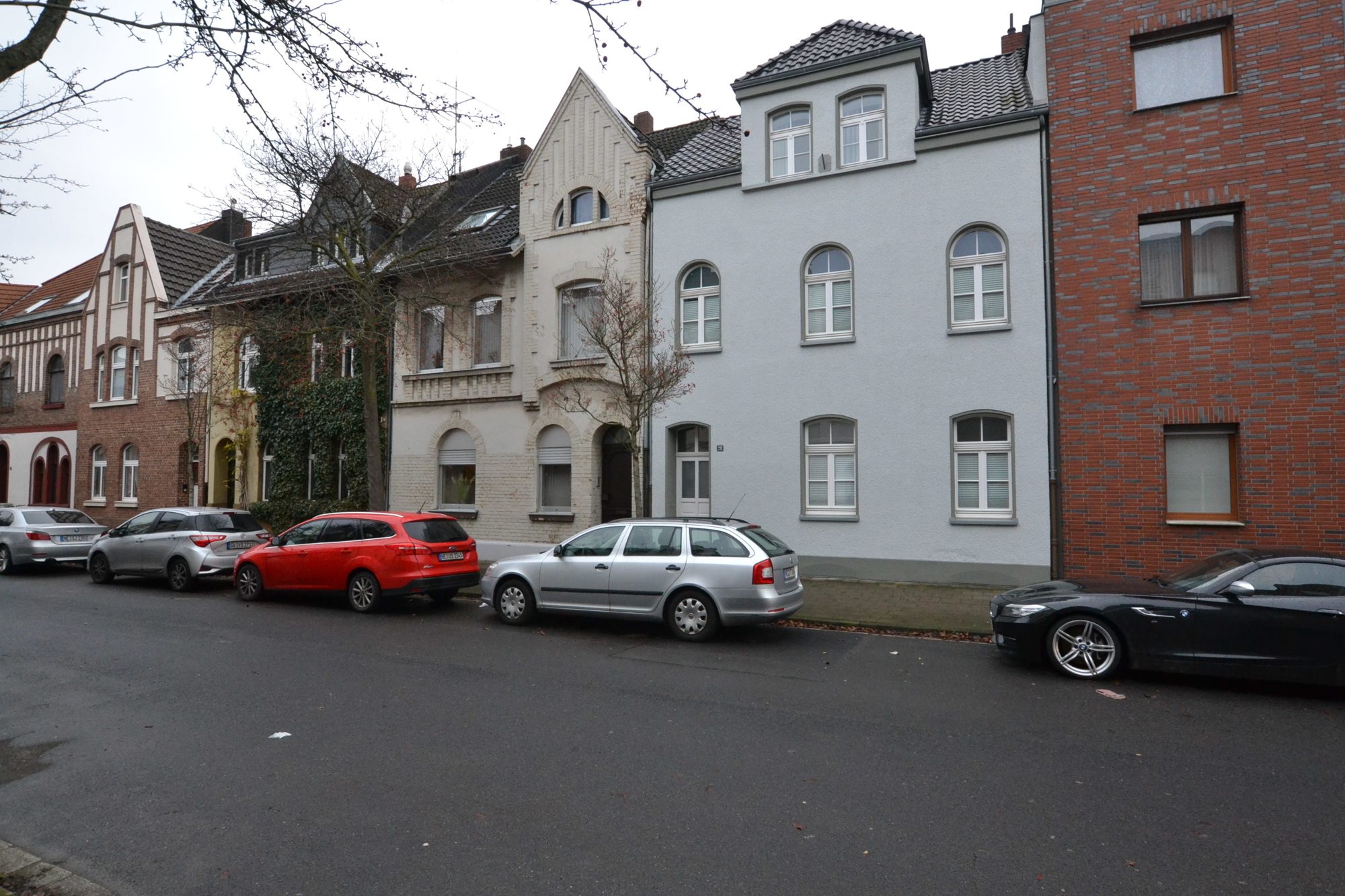 Peter Busch Immobilien GmbH - Immobilienangebot - Neuss / Neusserfurth - Alle - Einfamilienhaus im Kolpingviertel