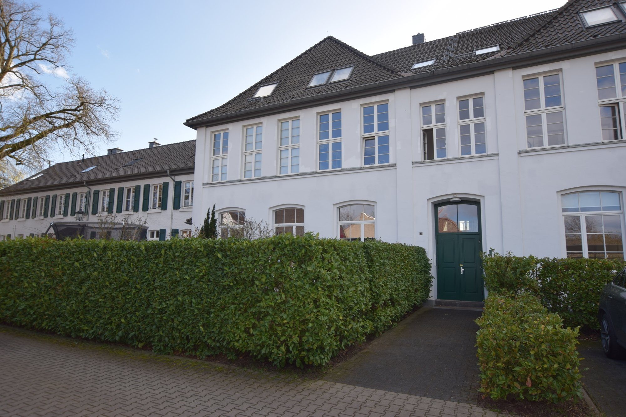 Peter Busch Immobilien GmbH - Immobilienangebot - Neuss / Holzheim - Alle - Moderne 2-Zimmerwohnung an der alten Schule in Holzheim!