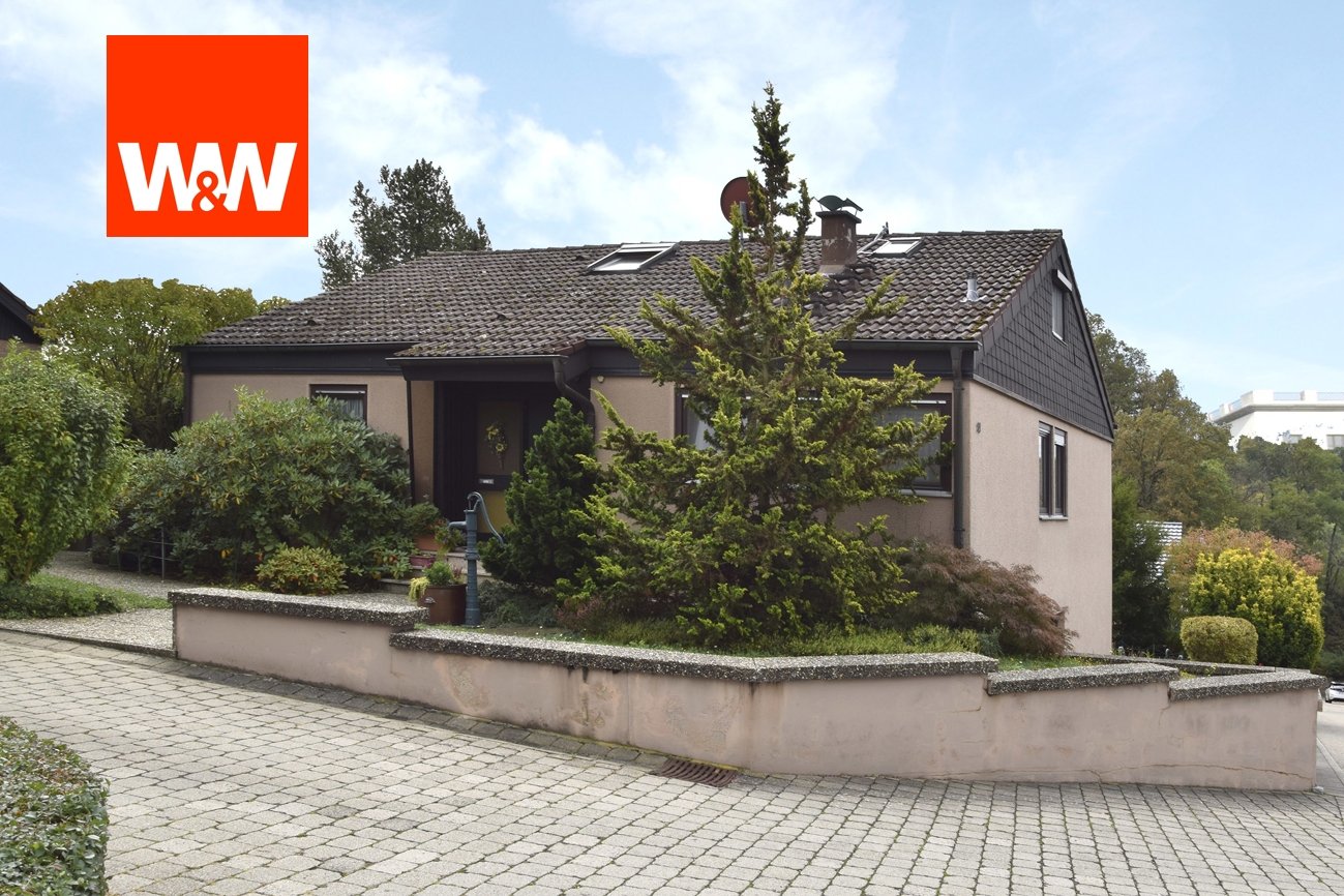 Immobilienangebot - Maulbronn - Alle - Schmuckstück mit Einliegerwohnung, Solarthermie, Photovoltaikanlage und idyllischem Garten!