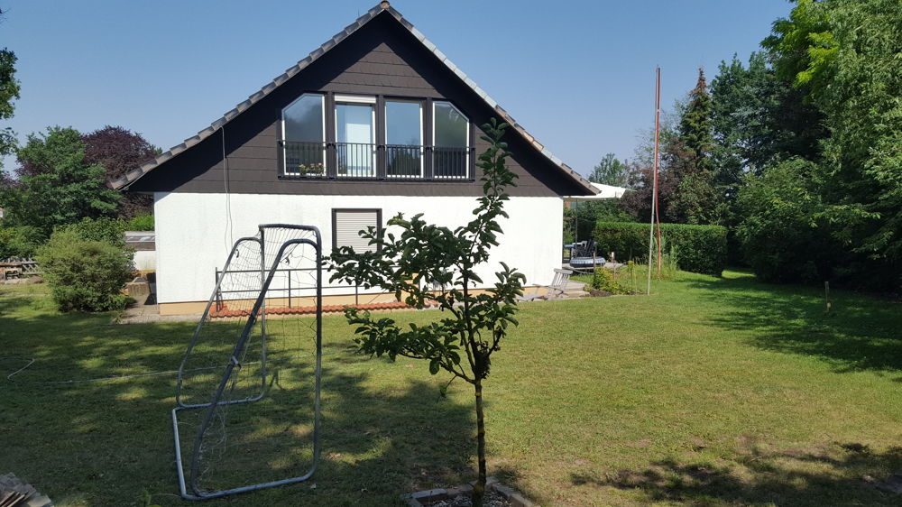 Immobilienangebot - Großhabersdorf - Alle - Großhabersdorf- Familienfreundliches Einfamilienhaus mit schönem kaum einsehbaren Grundstück.