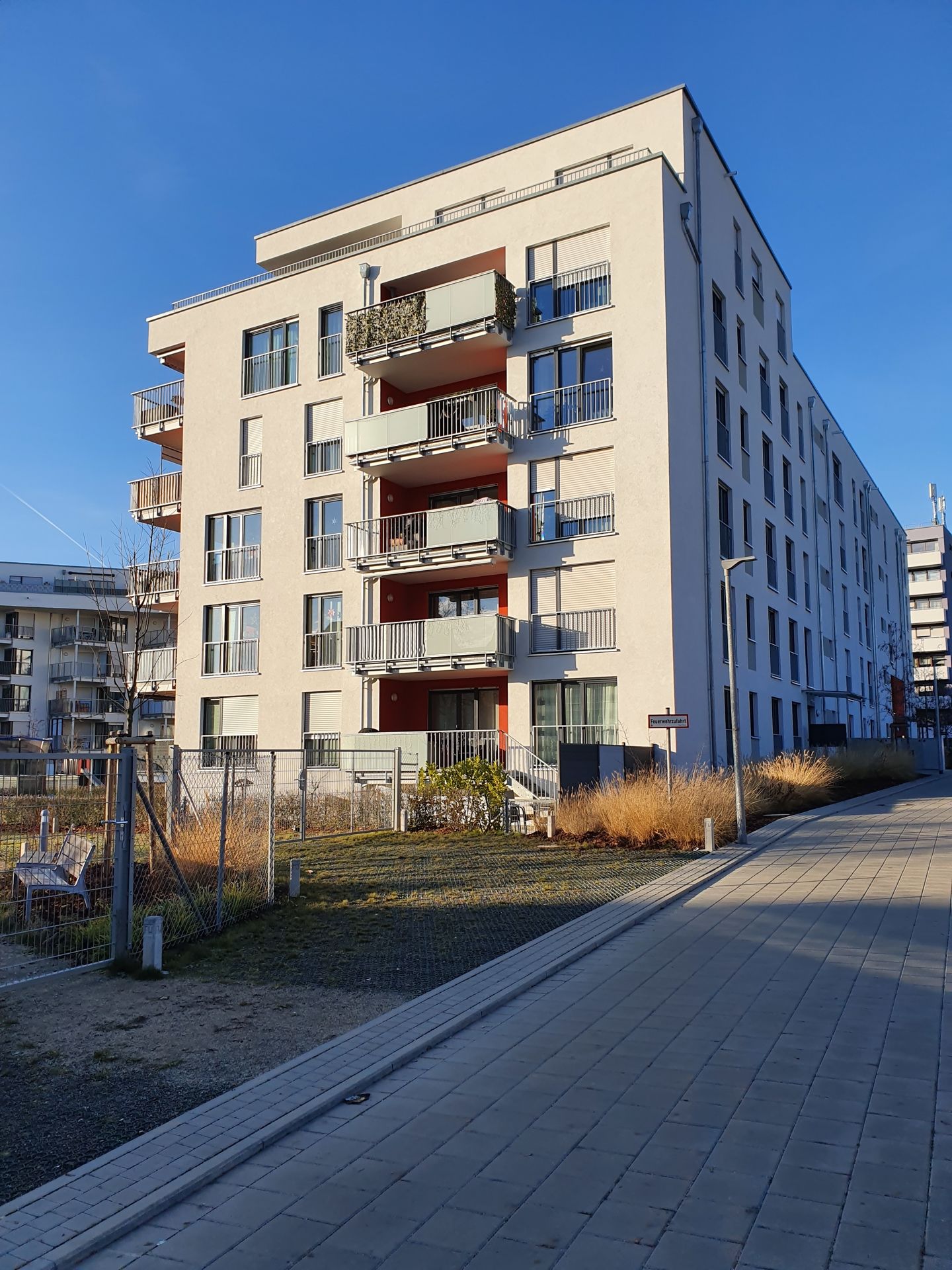 Immobilienangebot - Fürth - Alle - Fürth, Pfiffige 4 - Zi.-ETW mit Balkon, Terrasse und Garten .