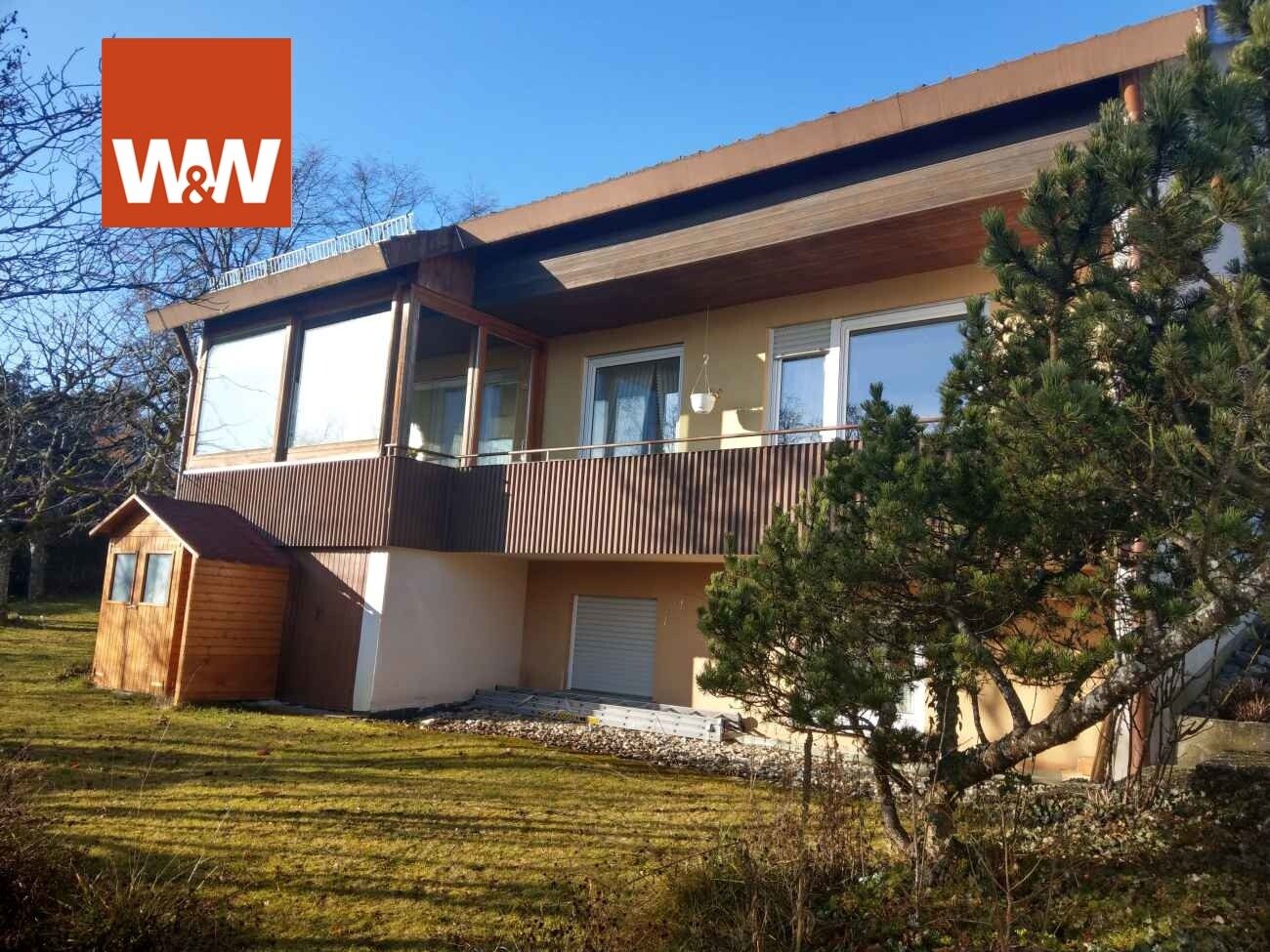 Immobilienangebot - Engen - Alle - Sofort frei: 2 Familienhaus in Engen mit zusätzlichen Ferienwohnungen im Untergeschoss