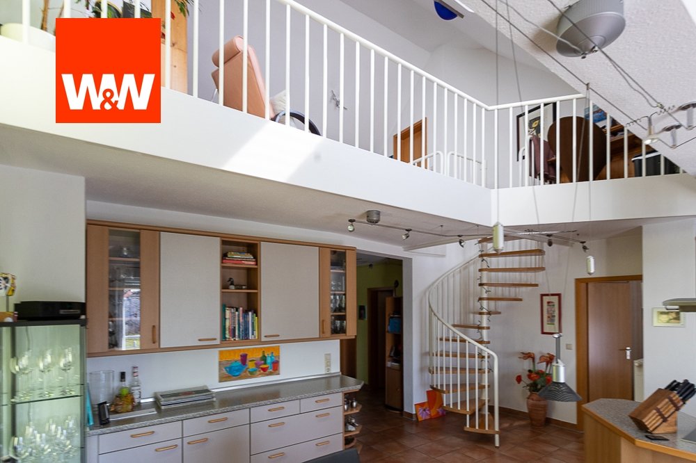Immobilienangebot - Fürstenfeldbruck - Alle - Licht als Lebenselixier - Loftartiges Wohnfeeling über zwei Etagen verteilt auf 4 Zimmer, Galerie.