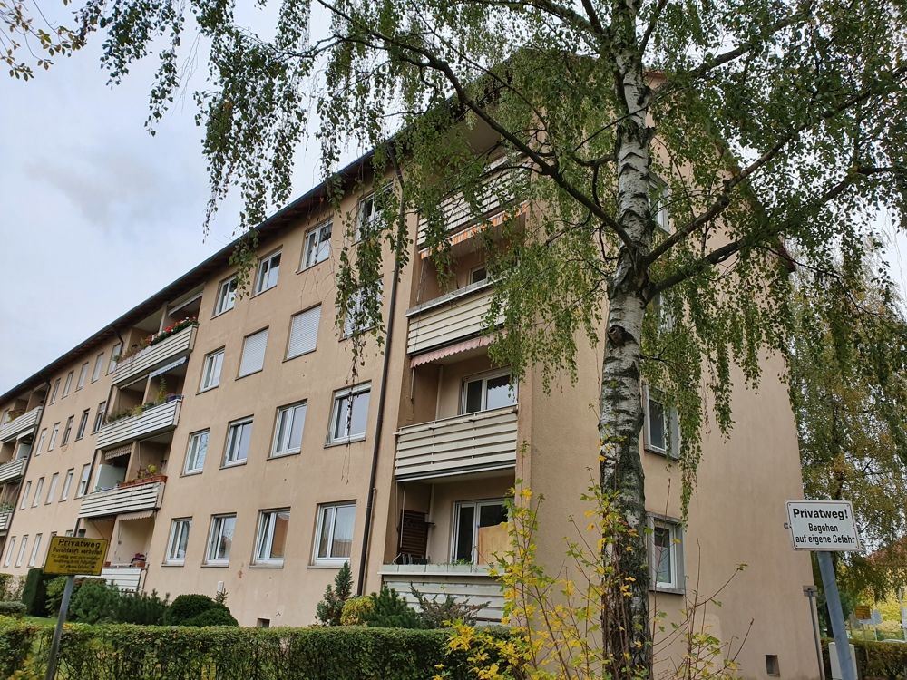 Immobilienangebot - Fürth - Alle - Fürth-Hardhöhe
sonnige 2- Zimmer mit 2 Balkonen.